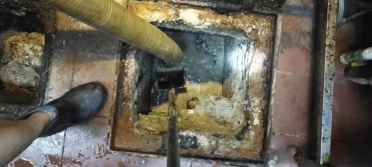 龙里化油池清理-污水池清掏